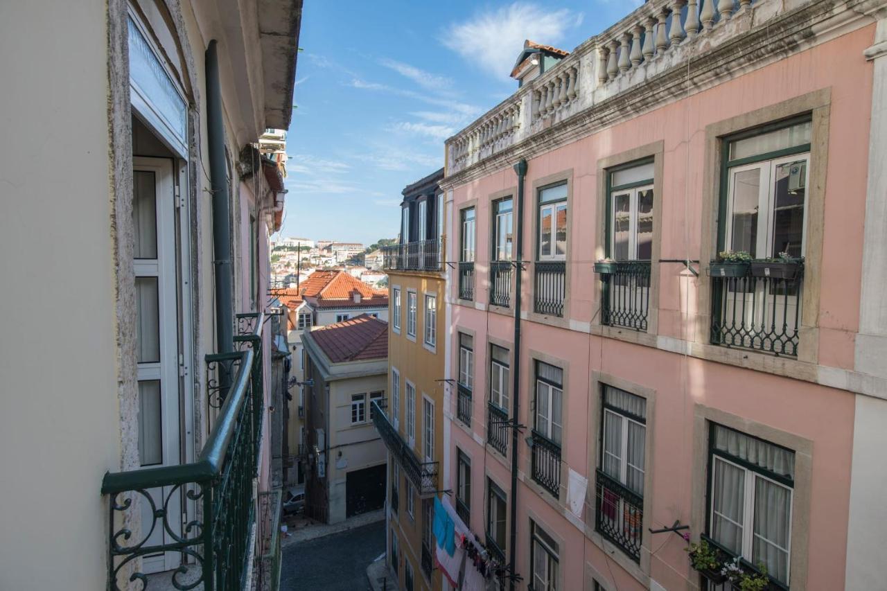 Lovelystay - Chiado 2 Bedroom Charm! Лиссабон Экстерьер фото