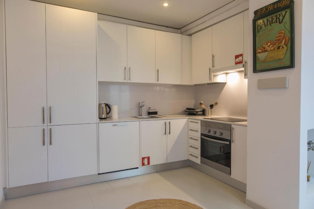 Lovelystay - Chiado 2 Bedroom Charm! Лиссабон Экстерьер фото